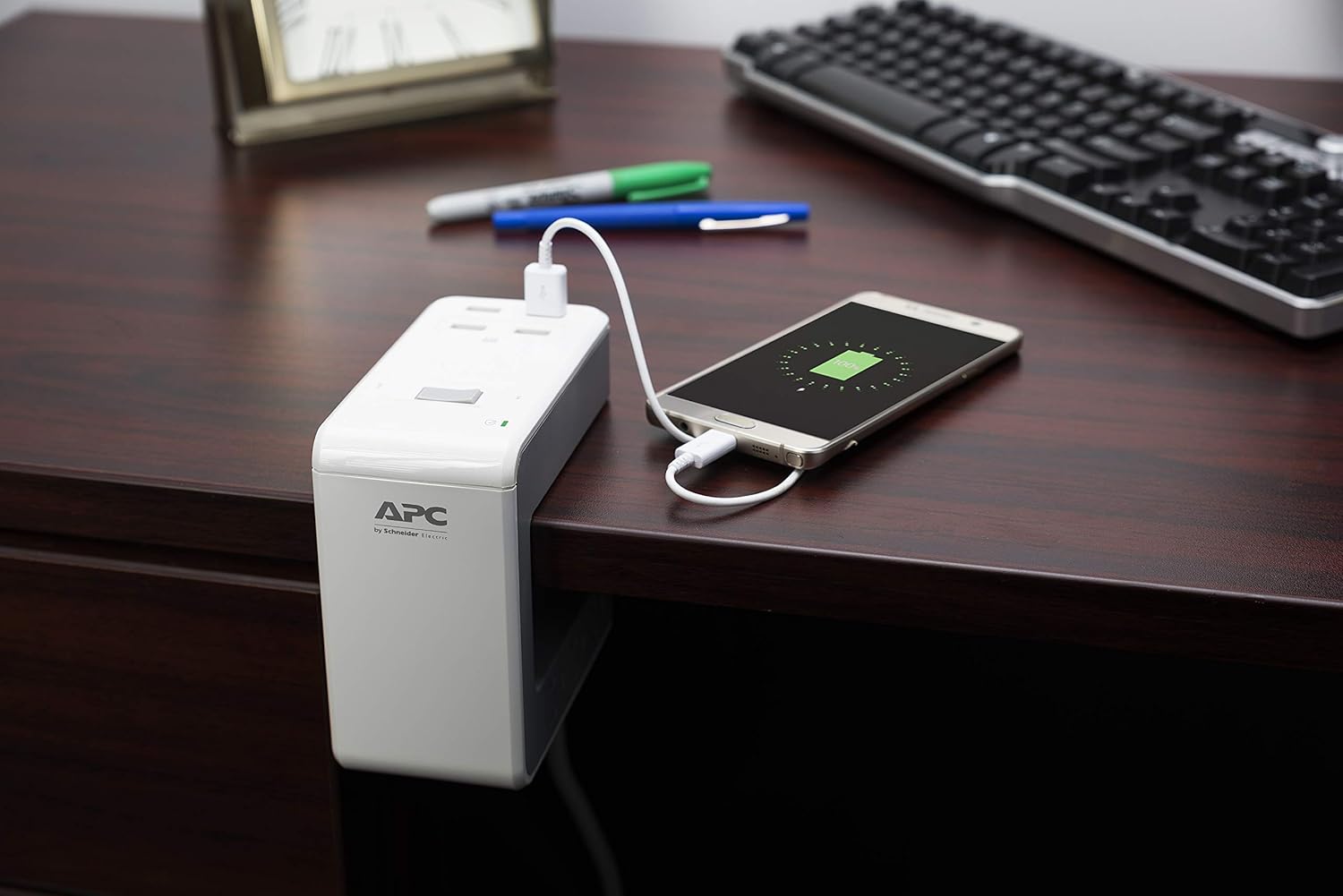 APC Desk Mount Surge Protector with USB 6 Outlets 1080J — Being Shipped