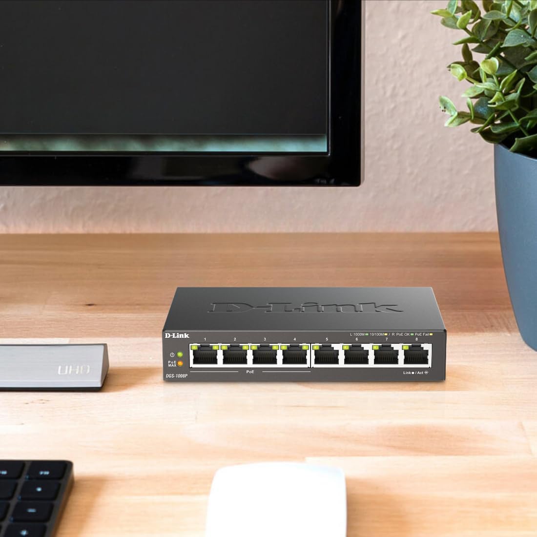 D-Link 8-Port Gigabit PoE Unmanaged Desktop Switch — Being Shipped