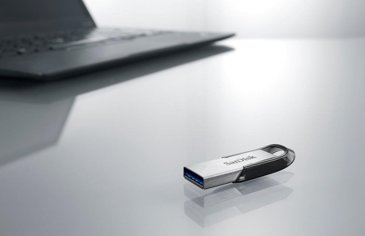 SanDisk Ultra Flair 64GB USB 3.0 Flash Drive — Being Shipped