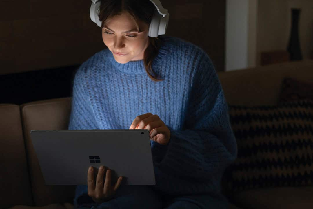 Microsoft Surface 2 Wireless Noise Cancelling Over-the-Ear Headphones (Light Gray) — Being Shipped