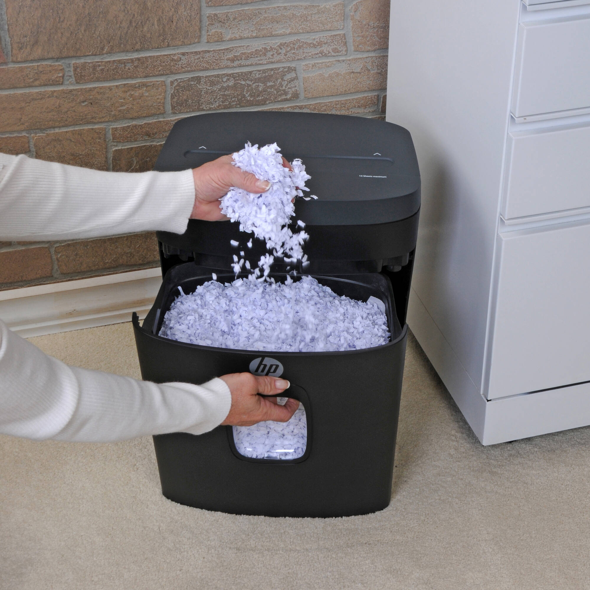 HP MC145 Micro-Cut 14-Sheet Paper Shredder (Black) — Being Shipped