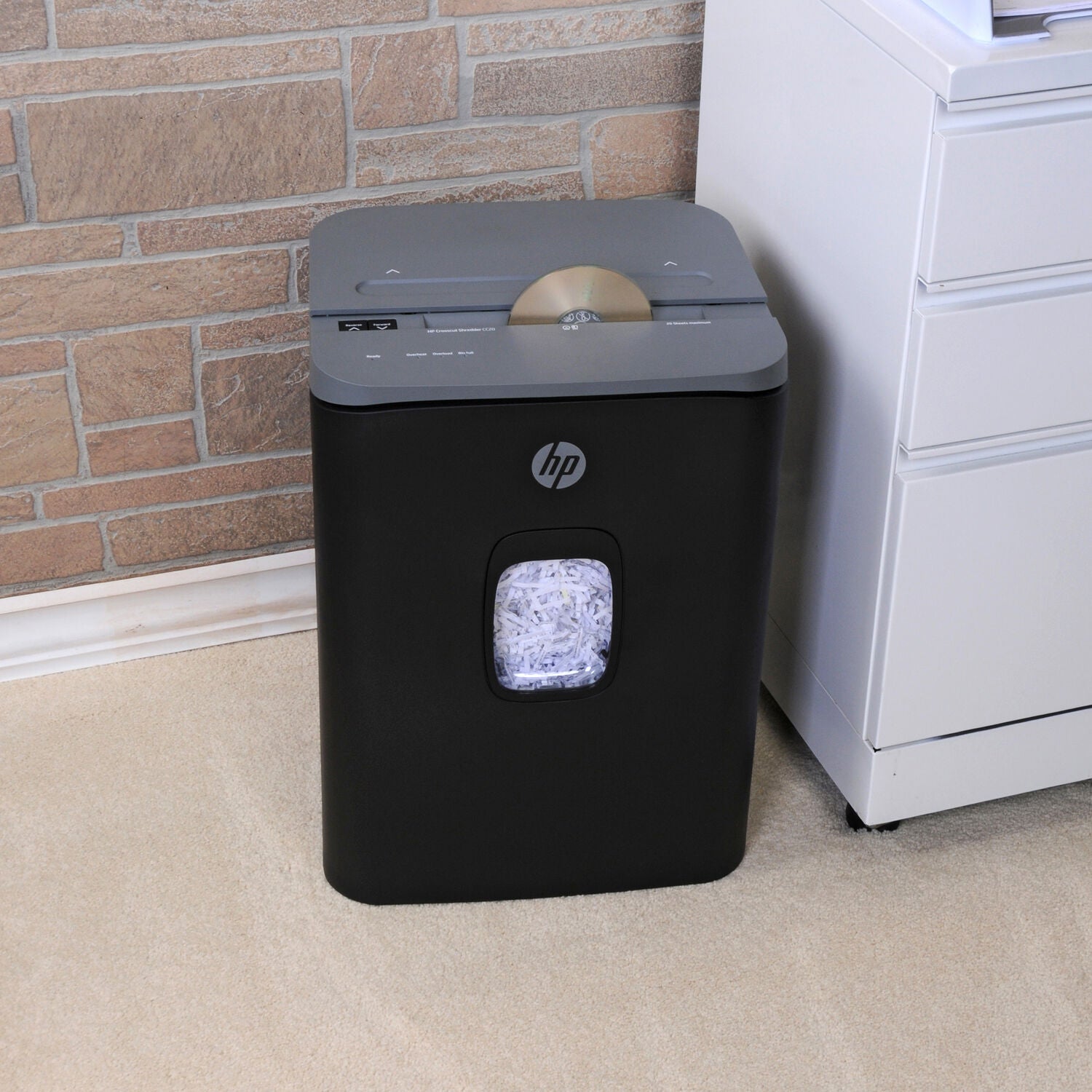 HP CC20 Cross-Cut Paper Shredder (20 Sheets) — Being Shipped