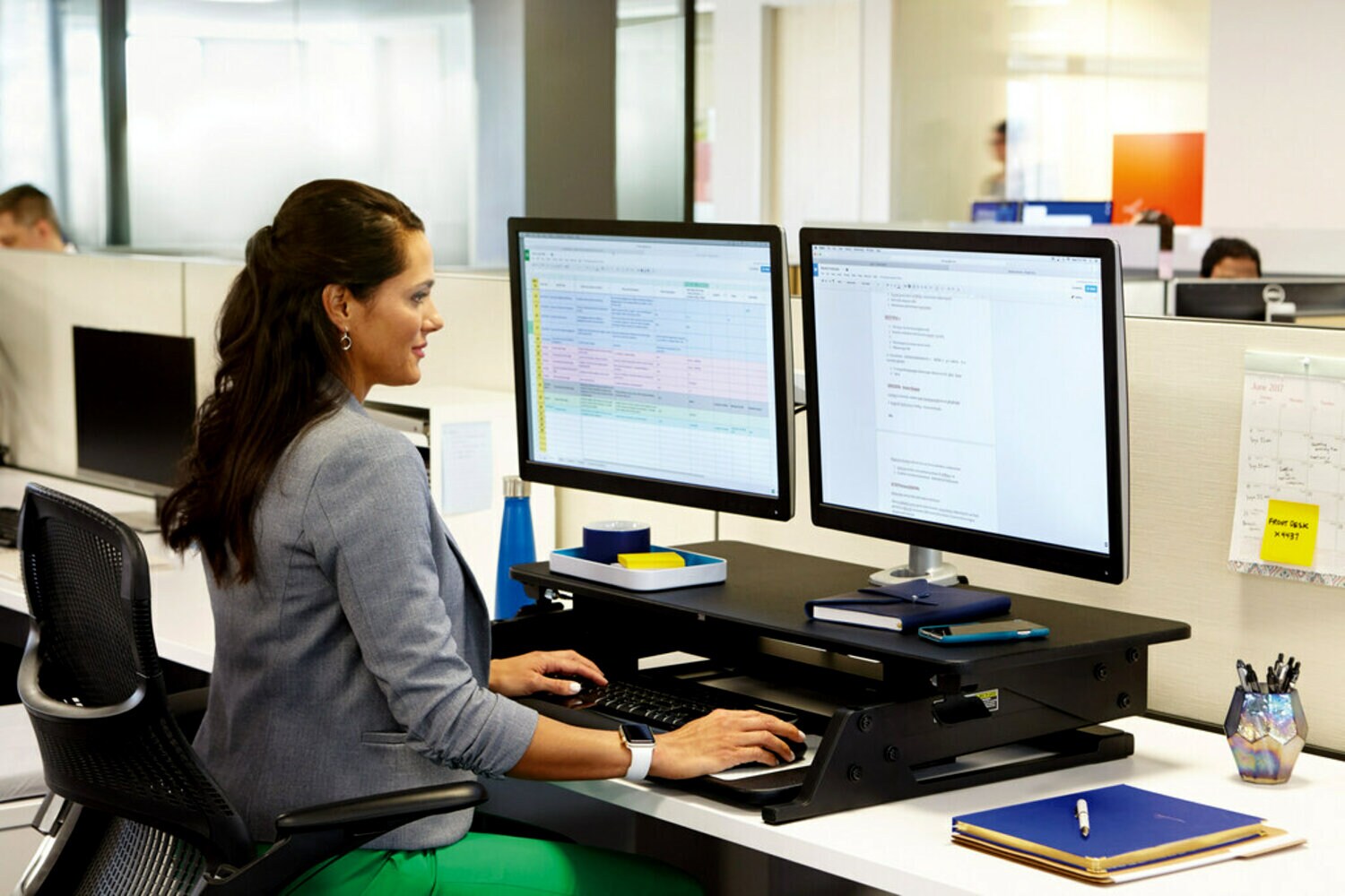 3M Precision Standing Desk 35"W Manual Adjustable Desk Riser with Gel Wrist Rest and Precise Mouse Pad — Being Shipped